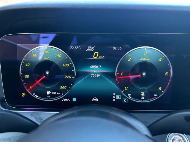 Mercedes-Benz E 220