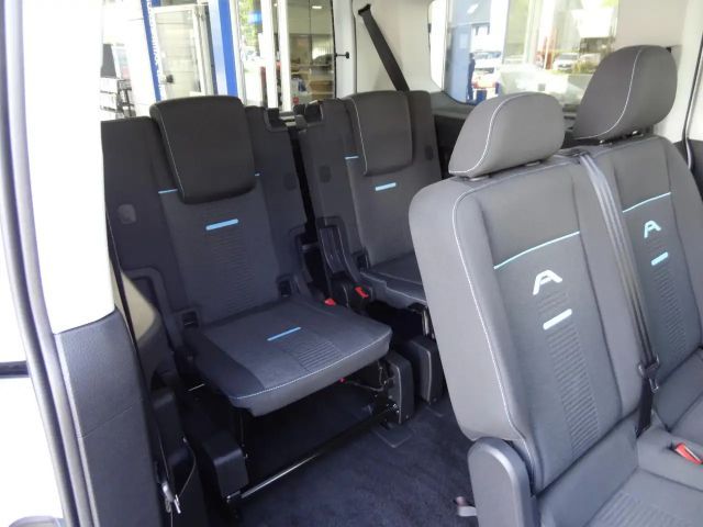 Ford Grand Tourneo