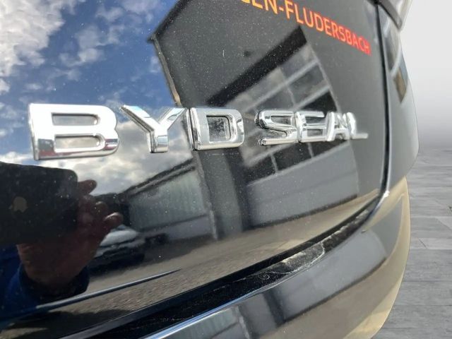 BYD Seal