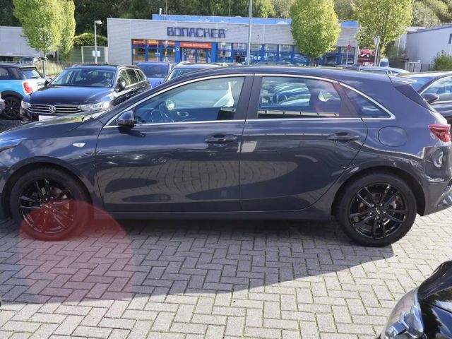 Kia Ceed / cee'd