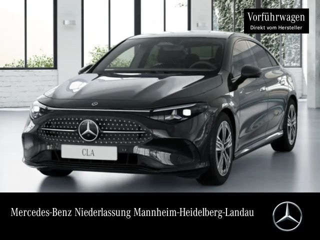 Mercedes-Benz CLA 180 Pano LED Night Kamera Spurhalt-Ass PTS 2026 Benzine