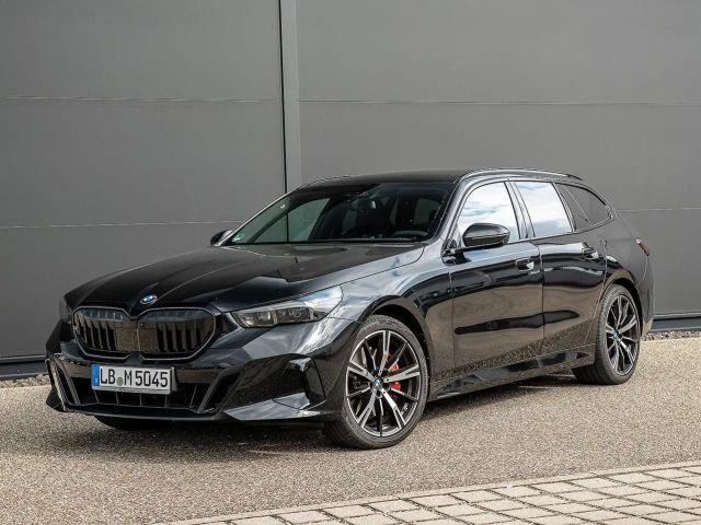 BMW 540 d xDrive HERBSTKNALLER 25.210 EUR sparen! 2026 Diesel
