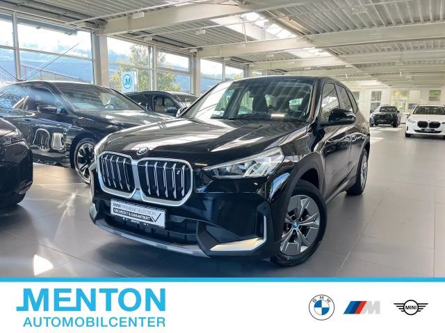 BMW iX1 xDrive30 Navi/RFK/Shz/DAB/Parkassistent 2023 Elektrisch