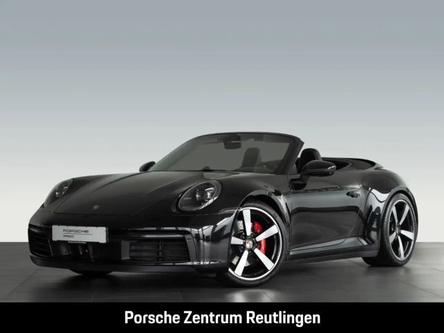 Porsche 992 911 Carrera 4S Cabrio InnoDrive HA-Lenkung 2022 Benzine
