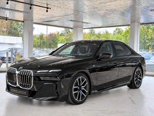 BMW i7 eDrive 50 3x M SPORT*FOND-TV*CHAUFFEUR'VOLL* 2024 Elektrisch