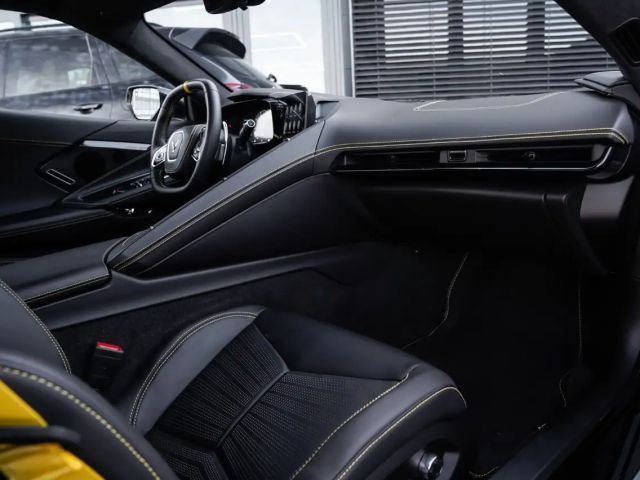 Corvette C8