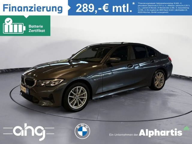 BMW 320 e Advantage PDC Navigation LED CarPlay 2022 Hybride / Benzine