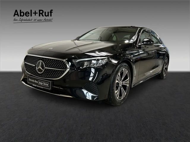 Mercedes-Benz E 200 AVANTGARDE+LED+Kame+CarPlay+Ambiente+LrHz 2025 Benzine