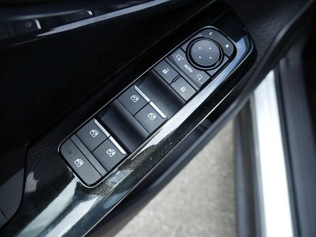 Suzuki e Vitara