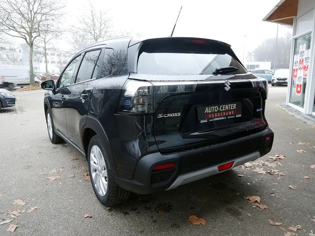 Suzuki S-Cross