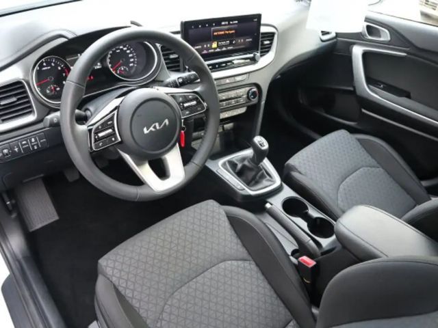 Kia Ceed / cee'd