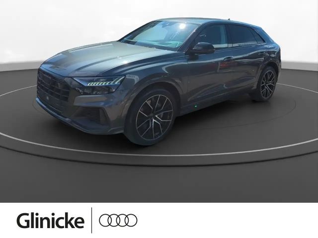 Audi Q8 55 TFSI e quattro S-line AHK LUFT 2021 Hybride / Benzine