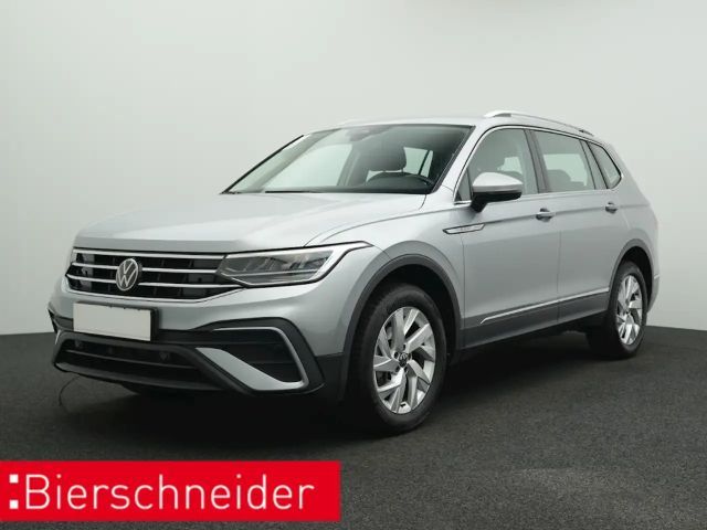 Volkswagen Tiguan Allspace 1.5 TSI DSG Life 7SITZE AHK eHECK NAVI 2025 Benzine