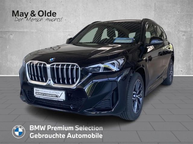 BMW X1 SDRIVE18I Sportpaket AD AHK-klappbar Navi Digitale 2026 Benzine