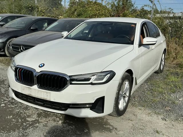 BMW 520 d Business Leder RCamAmbiente SHZ LED ACC 2022 Diesel