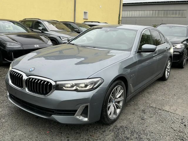 BMW 530 e Luxury Leder Memory R.Cam Ambiente HUD LED 2022 Hybride / Benzine
