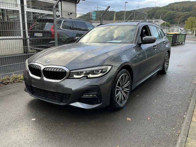BMW 318 d M-Sport Leder R.Cam Navi Ambiente PDC LED 2022 Diesel