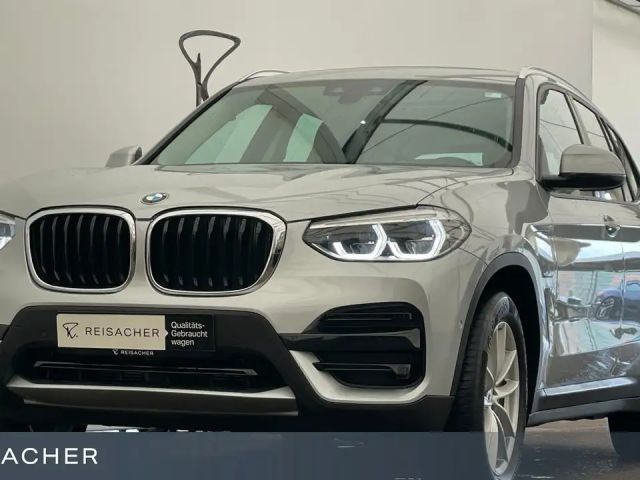 BMW X3 xDrive30e AHK LCProf HUD RFK DAB Pano DAB 18" 2021 Hybride / Benzine