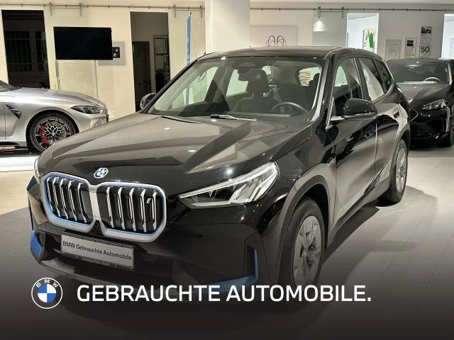 BMW iX1 xDrive30 DAB Parkassistent Shz 2023 Elektrisch