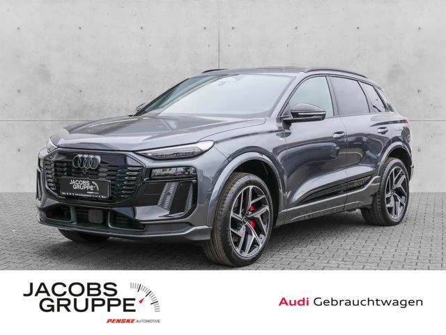 Audi Q6 e-tron 2x S line Black, Pano/AHK/Tech-Pro/Luftfahrw./B&O 2026 Elektrisch