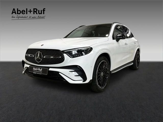 Mercedes-Benz GLC 200 4M AMG+DIGITAL+NIGHT+Memo+Pano+AHK+360° 2026 Benzine