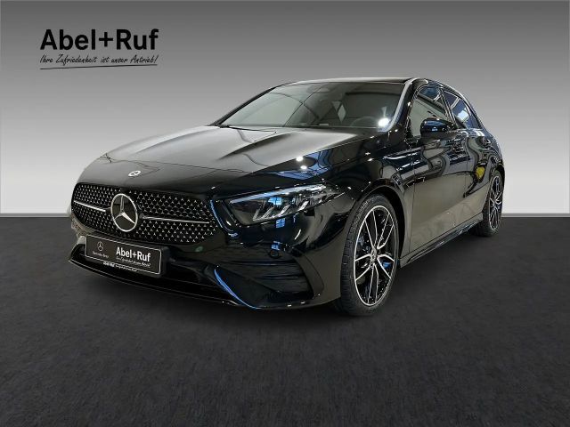 Mercedes-Benz A 220 4M AMG+LED+NIGHT+Kamera+CarPlay+Pano+LrHz 2026 Benzine