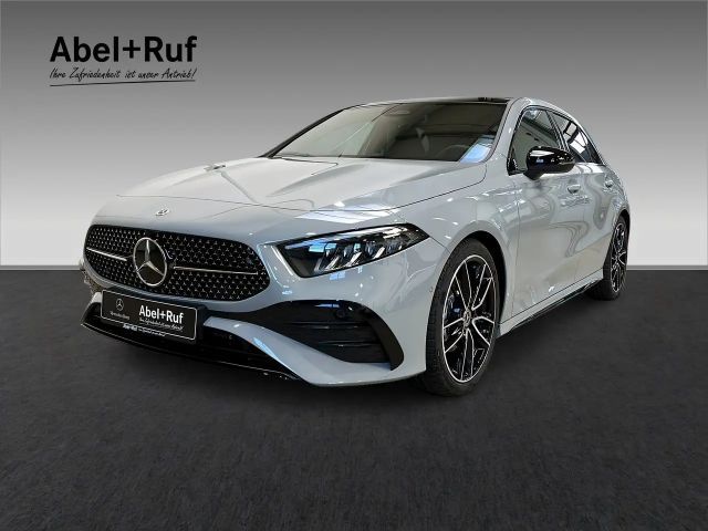 Mercedes-Benz A 200 AMG+LED+NIGHT+Kamera+CarPlay+Pano+LrHz 2026 Benzine