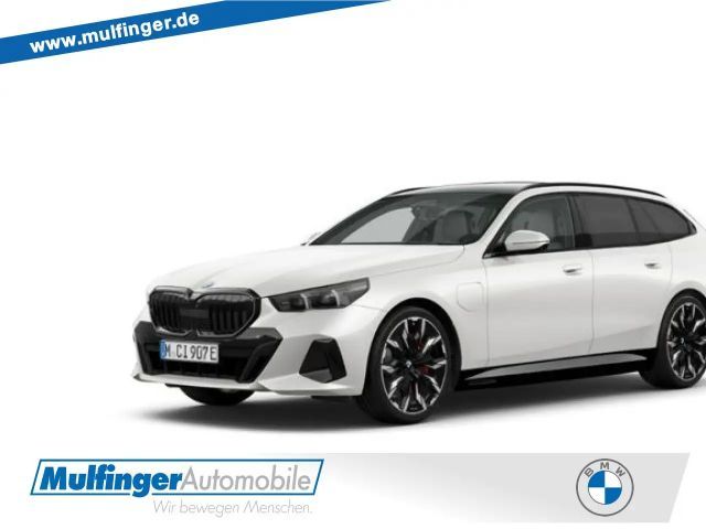 BMW 550 e xDr.M PRO HUD ACC.IntAktiv.Pano.BW.AHK 21" 2025 Hybride / Benzine