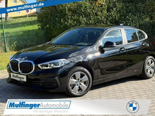 BMW 118 i LED Live-Prof DAB Lenkradh.Lordose 16" Navi 2024 Benzine
