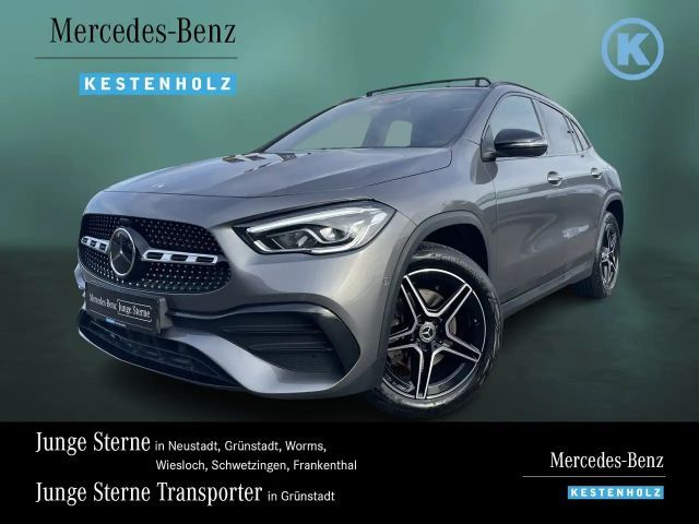 Mercedes-Benz GLA 250 e AMG*NIGHT*KAM*PANO*AHK*DISTR*19"*AMBIE AMG Line Navi/Pano.-Dach/Distronic/Autom./Klima/LED/Advanced Soundsystem 2022 Hybride / Benzine