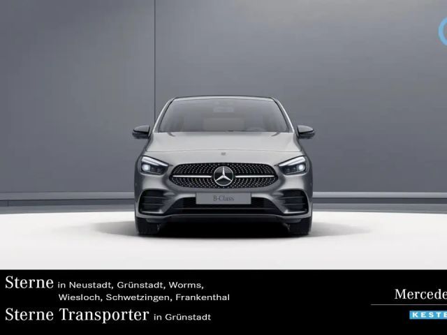 Mercedes-Benz B 250 e AMG*NIGHT*HUD*PANO*360*AHK*KEYL*MLED AMG Line Navi/Pano.-Dach/Distronic/Keyless-Go Komfort Paket/Autom./Klima/Sitzhzg. 2022 Hybride / Benzine