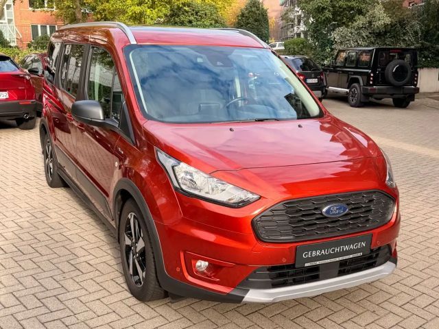 Ford Grand Tourneo