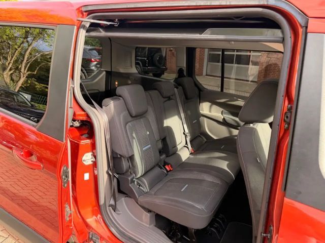 Ford Grand Tourneo