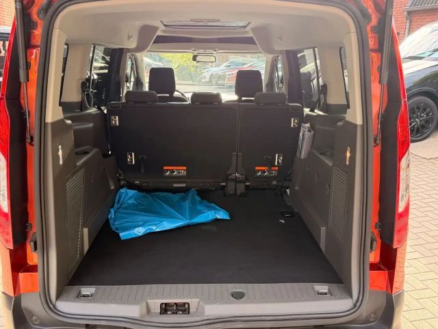 Ford Grand Tourneo