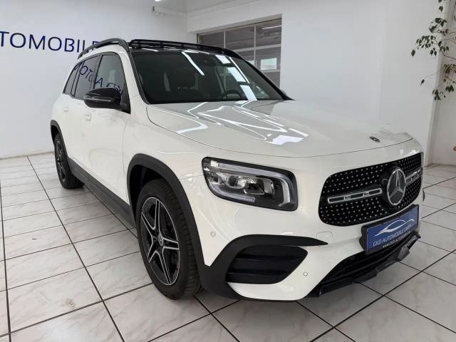 Mercedes-Benz GLB 200