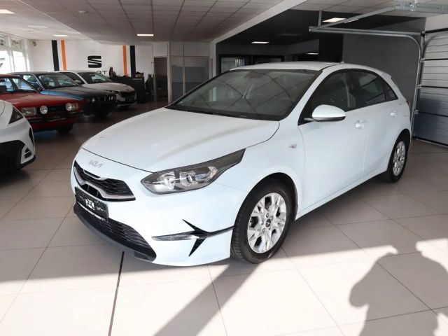 Kia Ceed / cee'd