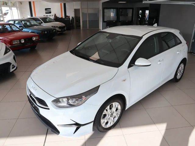 Kia Ceed / cee'd