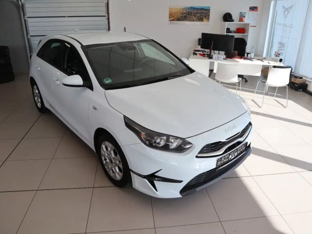 Kia Ceed / cee'd