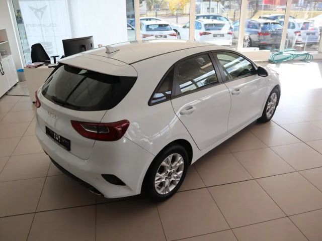 Kia Ceed / cee'd