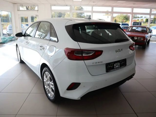 Kia Ceed / cee'd