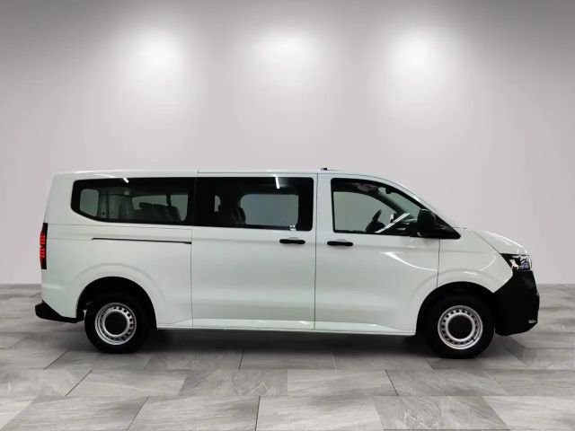 Volkswagen T7 Kombi