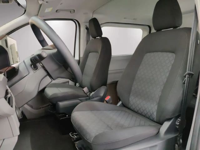 Volkswagen T7 Kombi