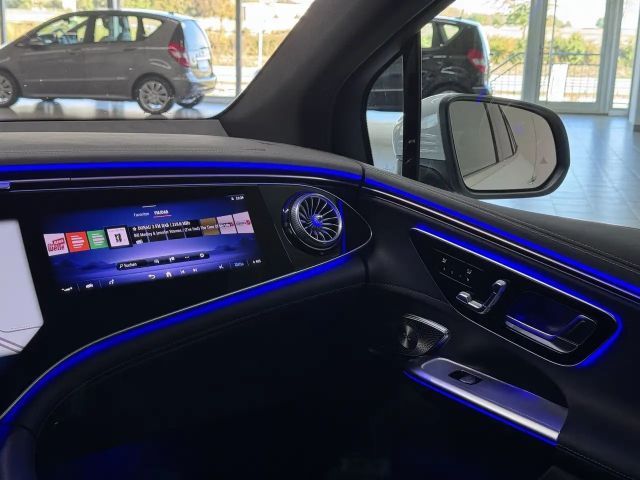 Mercedes-Benz EQE SUV
