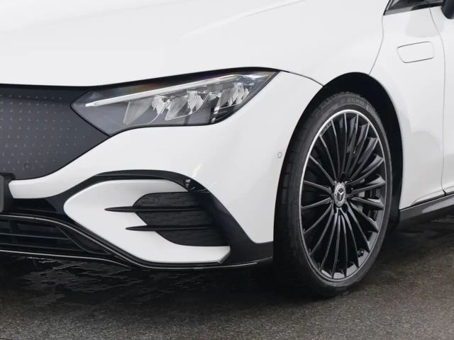 Mercedes-Benz EQE 300