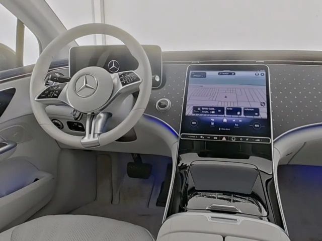 Mercedes-Benz EQE 300