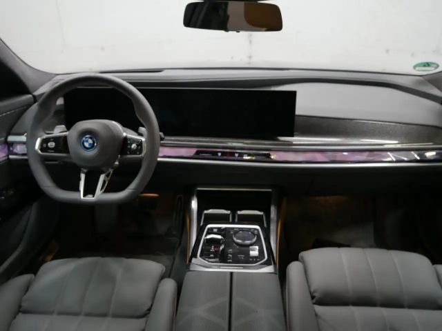 BMW 750