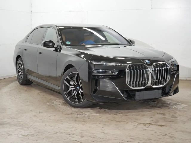 BMW 750