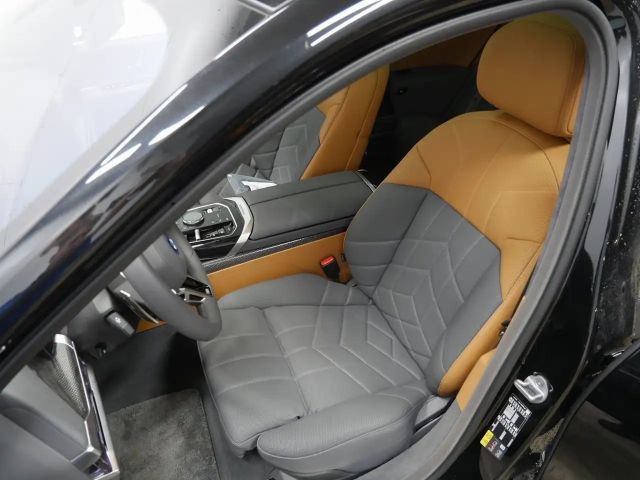 BMW 750