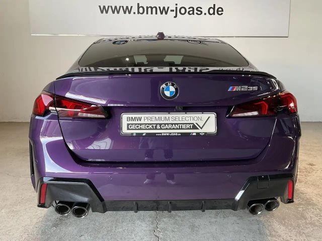 BMW 235