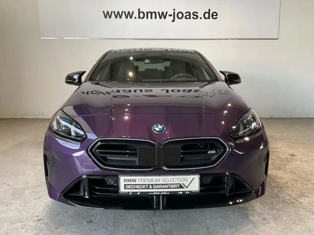 BMW 235